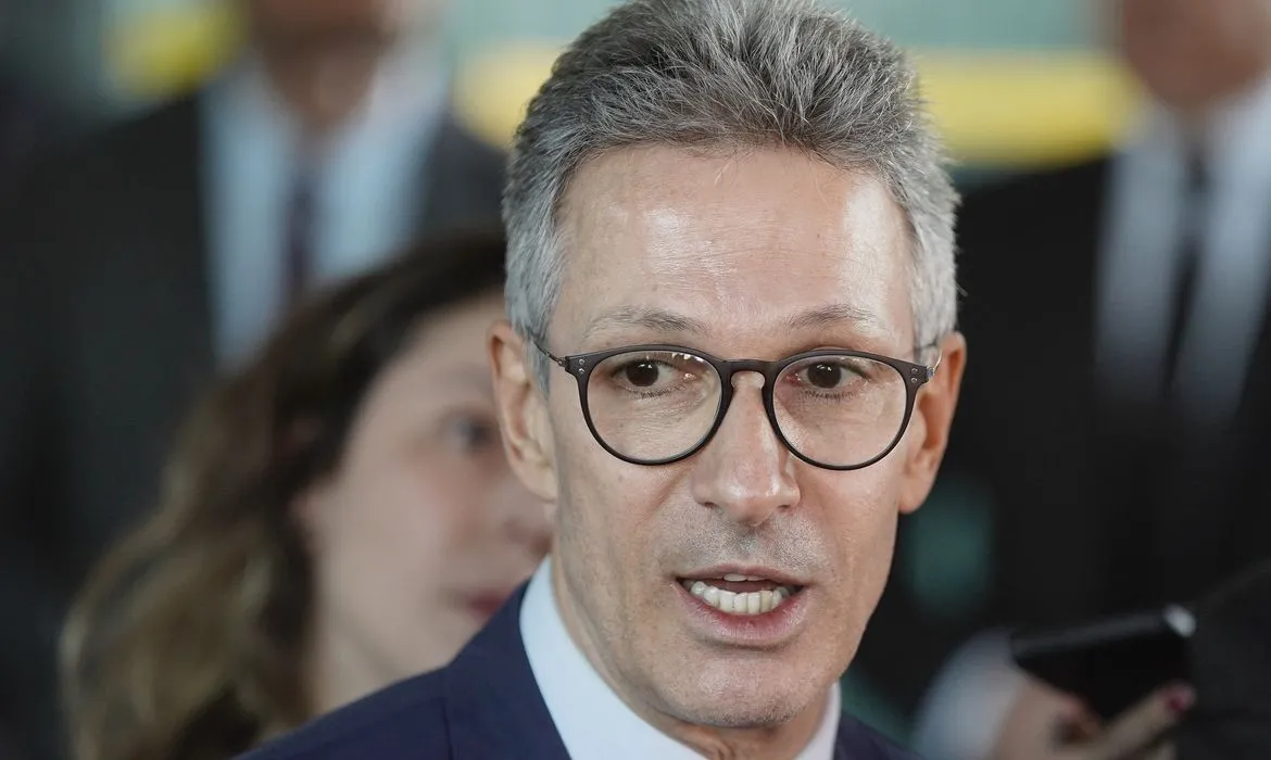 Romeu Zema é governador de Minas Gerais, mas tem desafios no próprio partido, o Novo