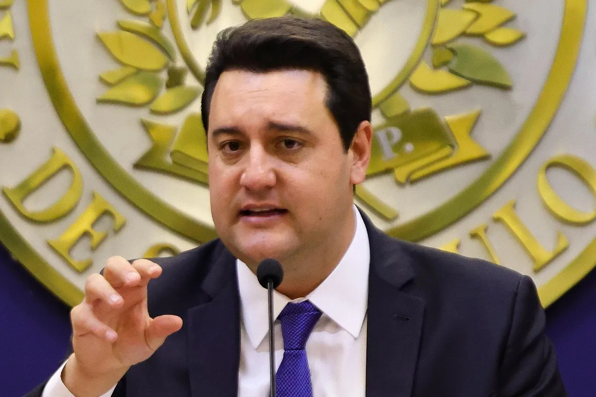 Governador do Paraná está fazendo viagens pelo País para ganhar mais visibilidade