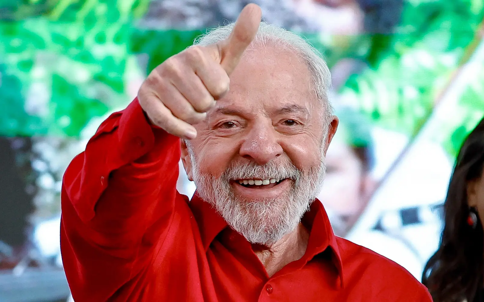 Imagem da notícia: Lula lança novo vale-gás que deve beneficiar mais de 15 milhões de famílias de baixa renda