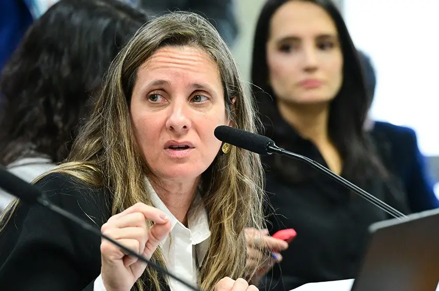 Imagem da notícia: Denúncias de fraudes no INSS foram ignoradas desde 2019, diz diretora da CGU em CPI