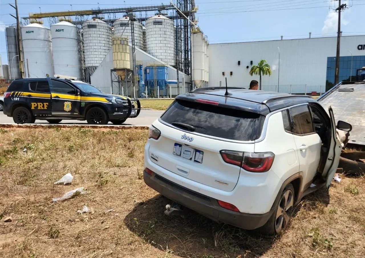 Imagem da notícia PRF persegue e prende suspeitos de furtar residências em Horizonte, na Grande Fortaleza; assista
