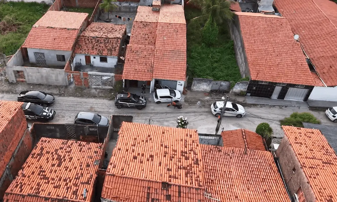 Imagem da notícia Polícia cumpre 38 mandados de prisão contra membros do CV no Ceará 