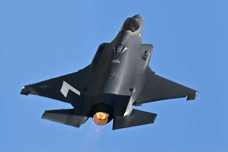 Imagem da notícia EUA enviam caças F-35 para Porto Rico e ampliam tensão com Venezuela