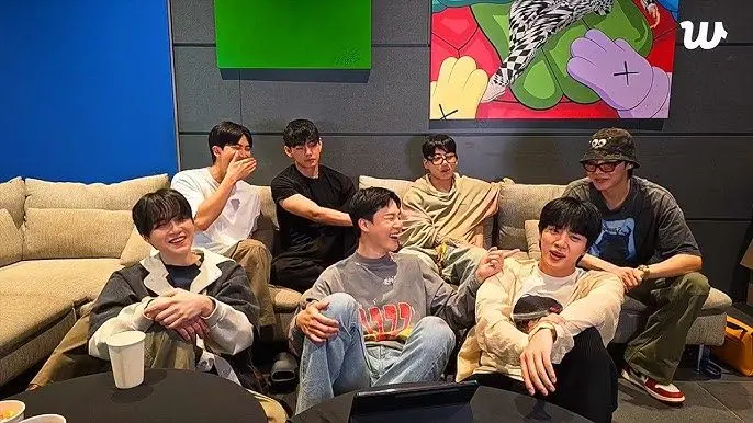 Imagem da notícia: BTS vai começar a gravar videoclipe nos EUA, e retorno do grupo já tem data marcada