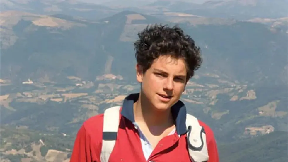 Imagem da notícia Quais milagres são atribuídos a Carlo Acutis, 1º santo millennial canonizado neste domingo (7)