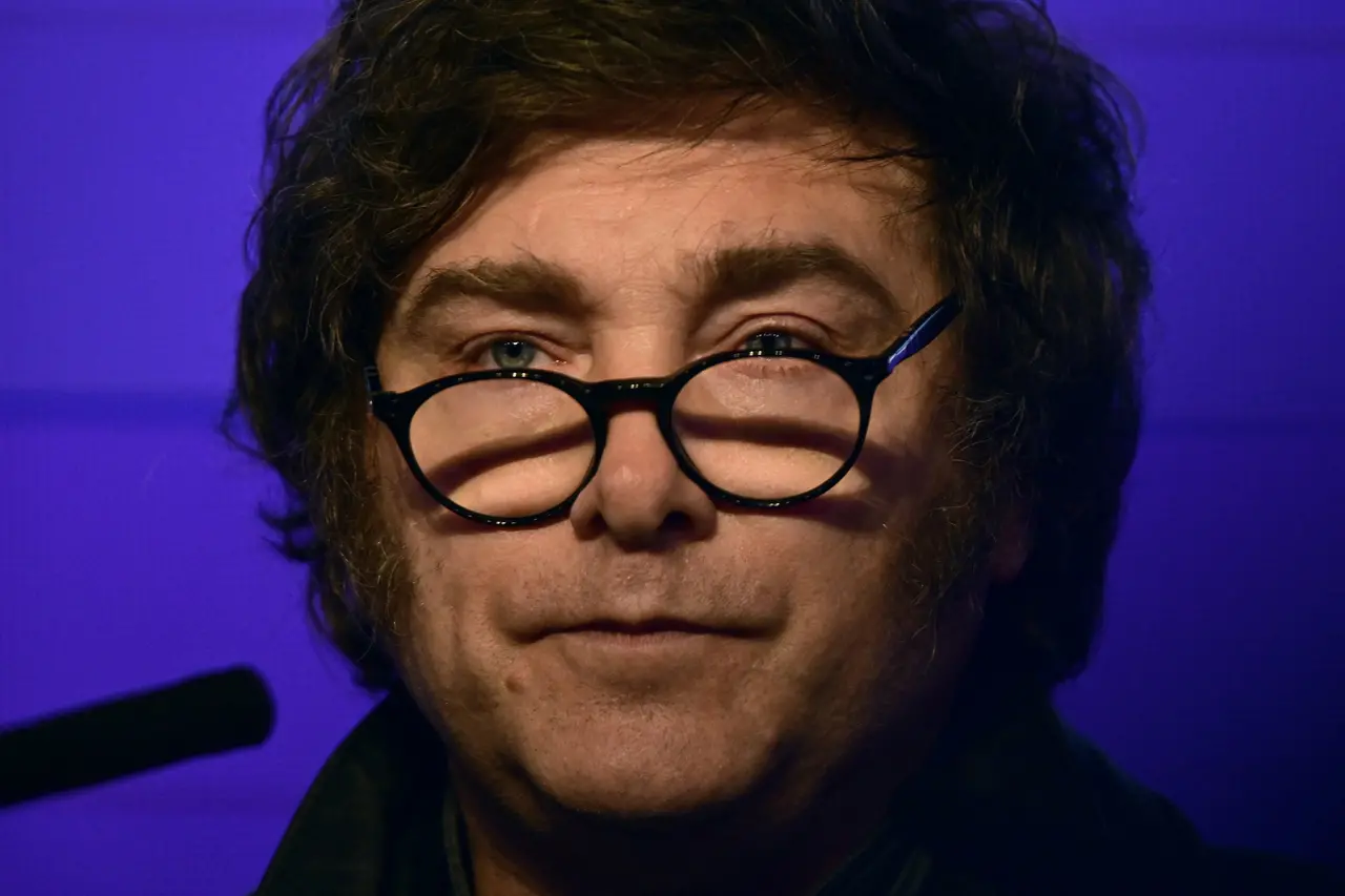 Imagem da notícia Partido de Milei sofre dura derrota em eleição provincial considerada teste na Argentina