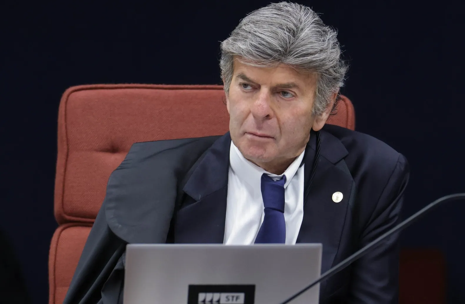 Por ter sido contra a condenação da maioria do grupo do 