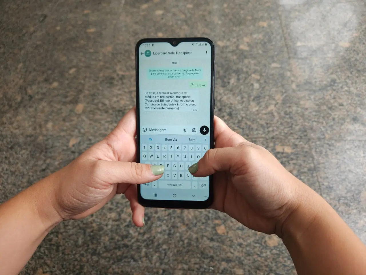 Imagem da notícia: Cartão de transporte já pode ser recarregado pelo WhatsApp na Grande Fortaleza; veja como funciona