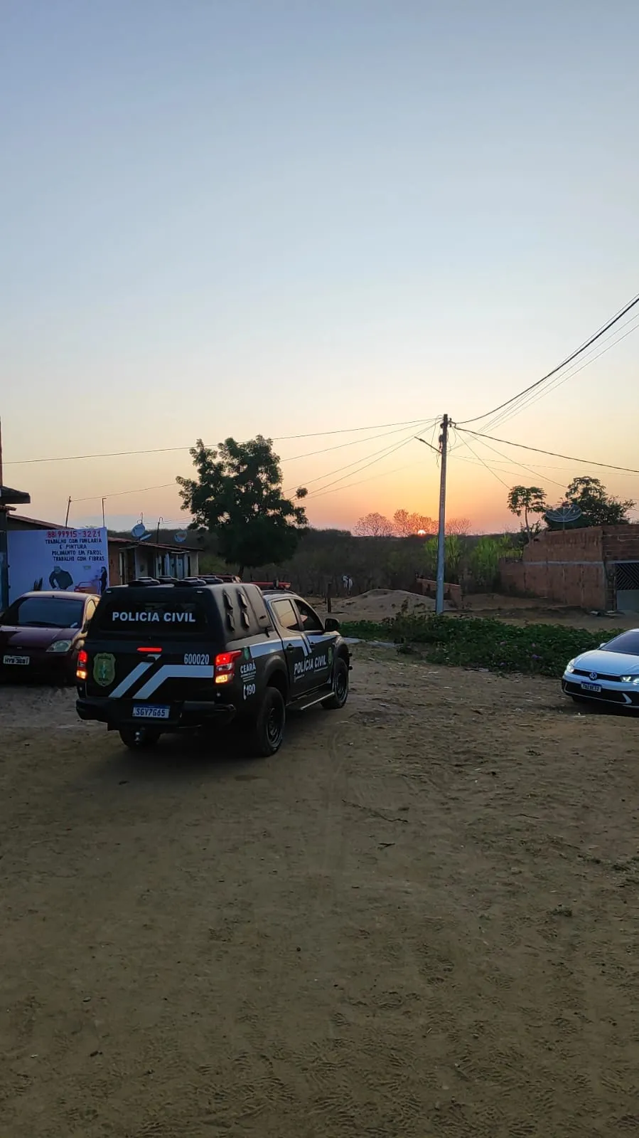 No início da manhã desta sexta-feira (12), policiais foram até a cidade de Amontada e prenderam o suspeito de 19 anos, com histórico de ato infracional análogo ao crime de tráfico de drogas.