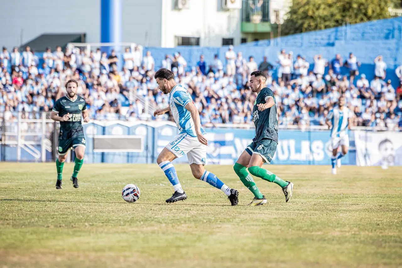 Imagem da notícia Floresta segura pressão do Londrina e empata fora de casa pelo quadrangular da Série C