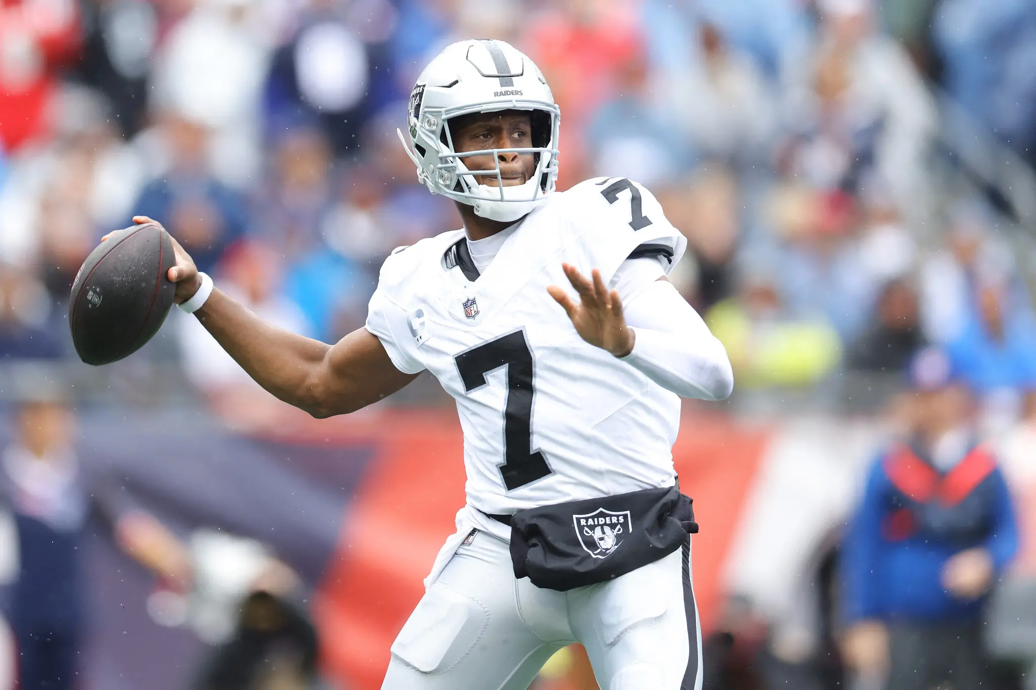 Imagem da notícia Los Angeles Chargers x Las Vegas Raiders na NFL: onde assistir, horário e destaques
