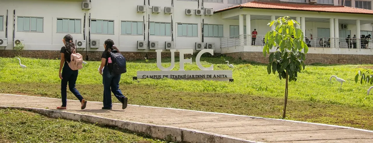 Imagem da notícia: Drones ambientais e inclusão social: UFC usa IA para iniciativas de educação, assistência e inovação