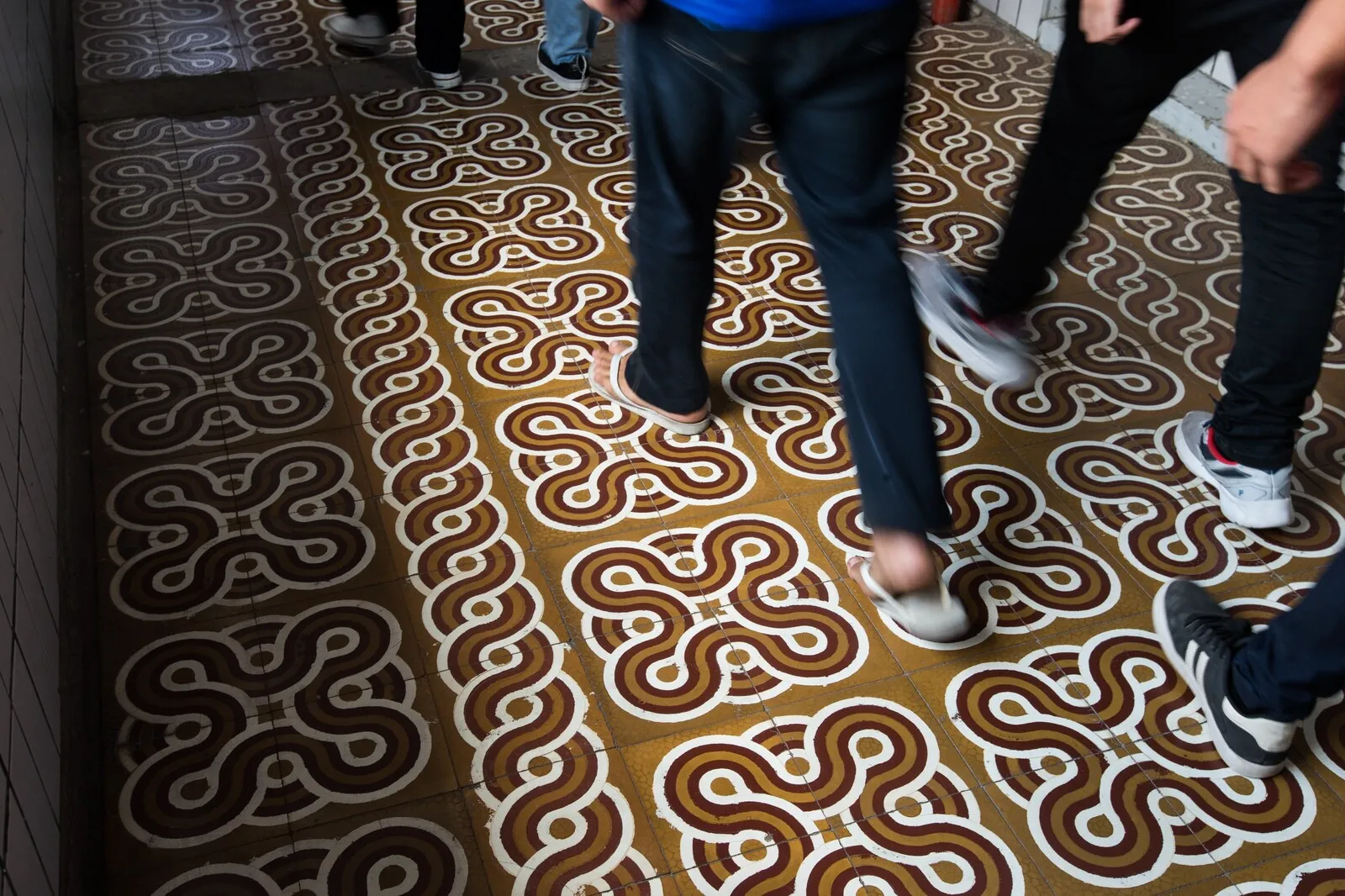 Gestão da escola Visconde do Rio Branco busca preservar piso e outros aspectos originais do prédio