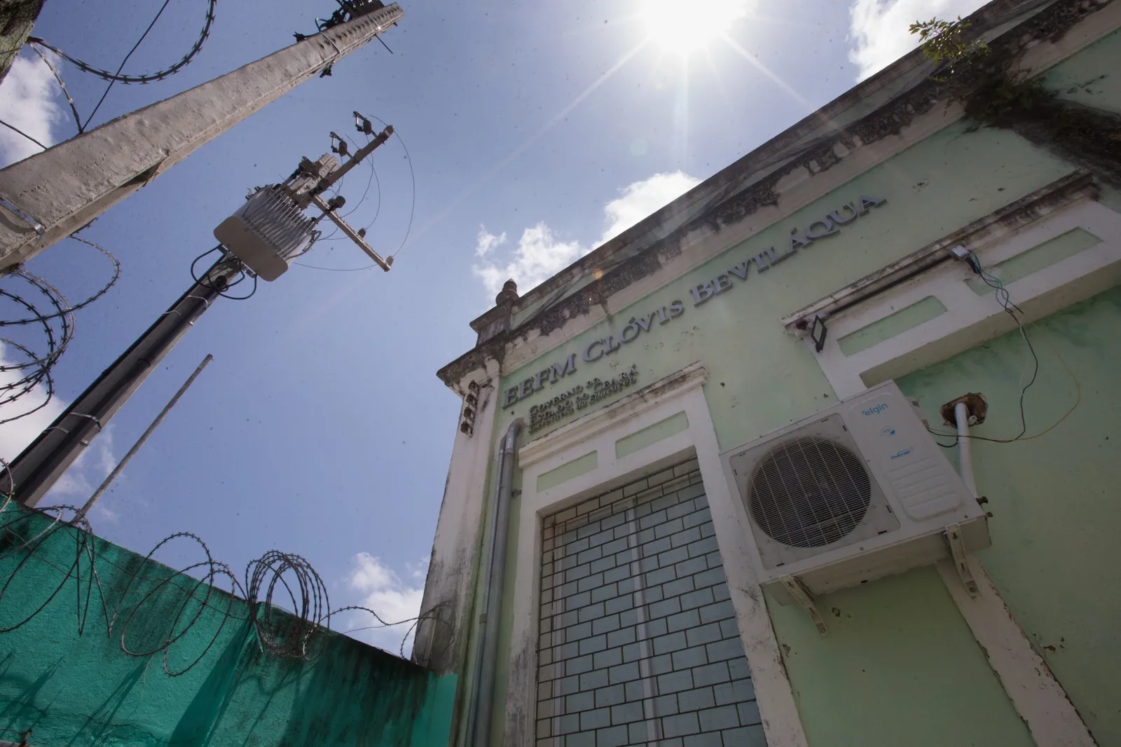 Escola foi fundada em 1910, no Centro da cidade; hoje, maior parte dos estudantes é da comunidade do Poço da Draga