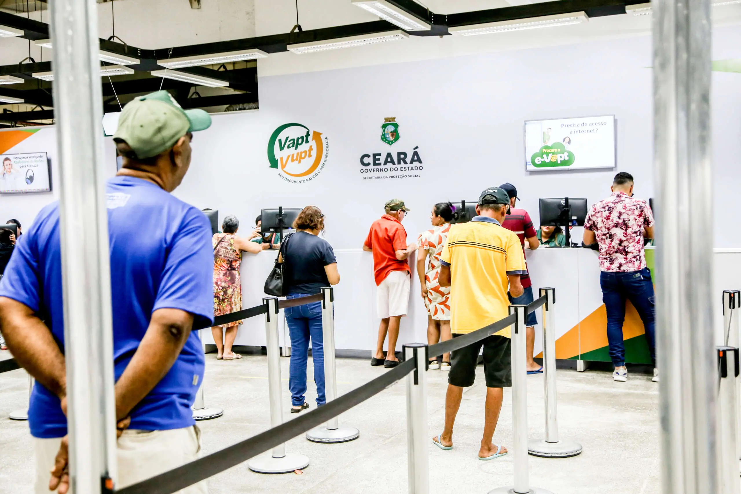 Imagem da notícia: Vapt Vupt facilita acesso a serviços essenciais em todo o Ceará