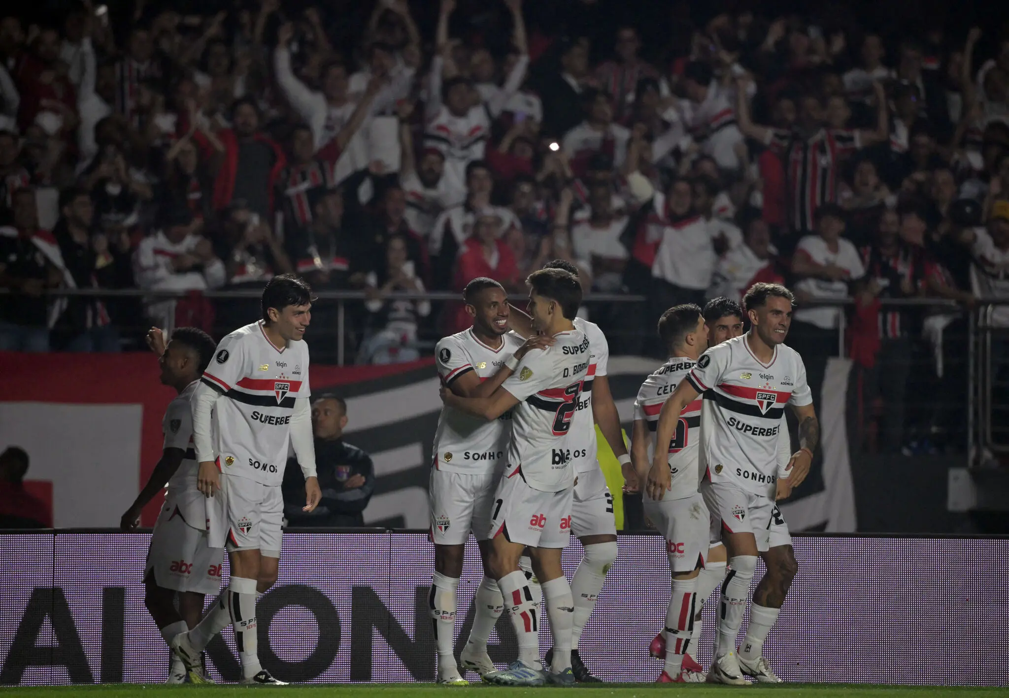 Imagem da notícia LDU x São Paulo na Libertadores: onde assistir e horário