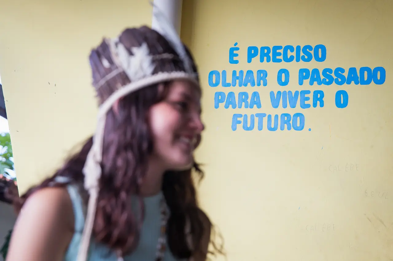 Imagem da notícia: Mais de 200 escolas indígenas, quilombolas e rurais do CE podem mudar de nome após lei nacional