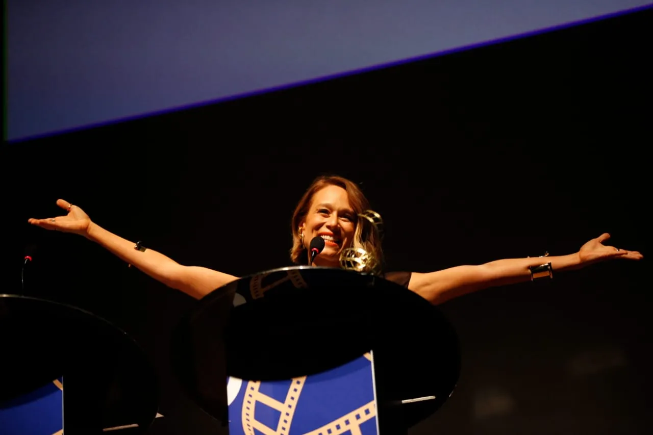 Em discurso, atriz ressaltou a ligação com o Ceará