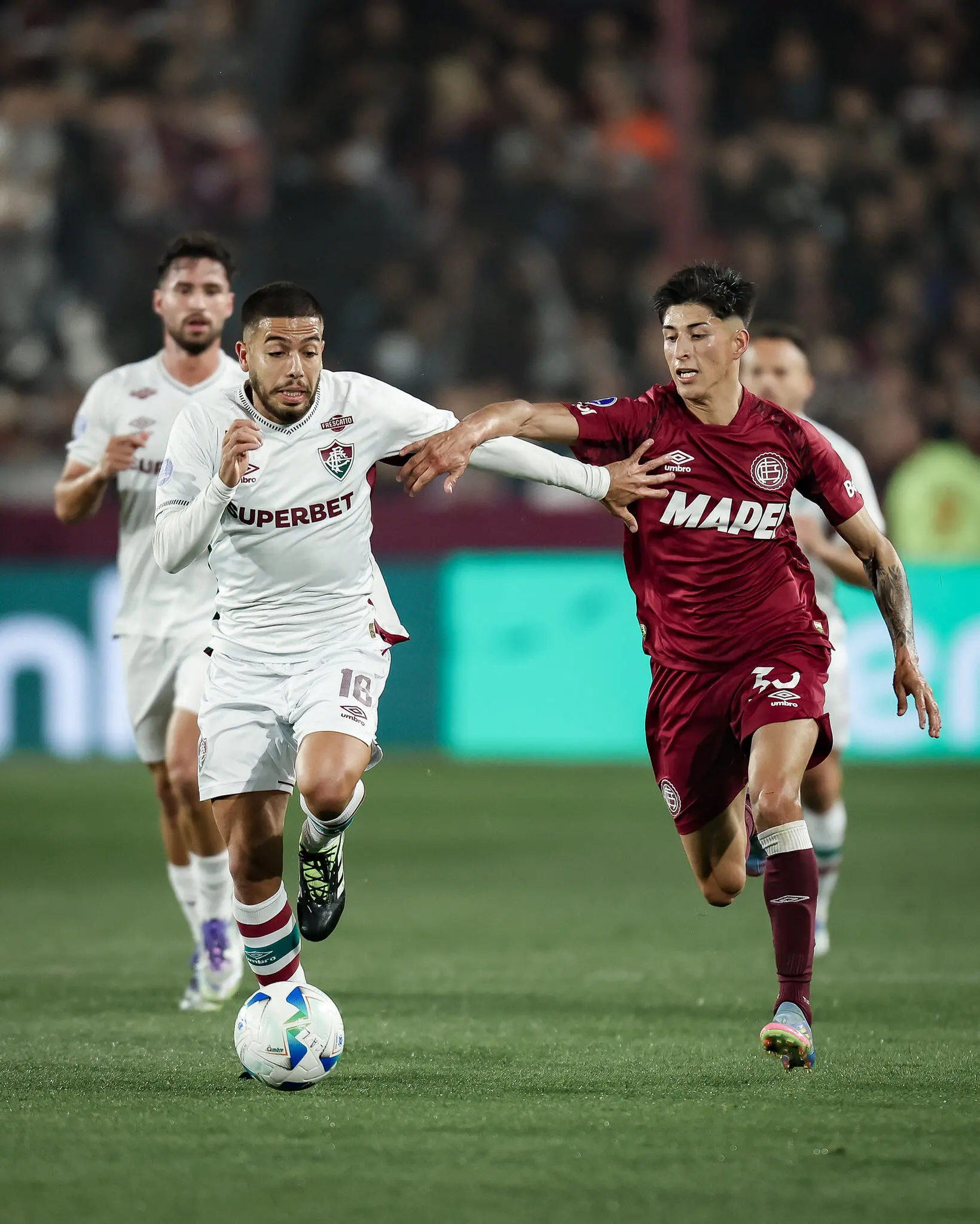 Imagem da notícia Jogos de hoje na TV: veja onde assistir e horário das partidas de terça-feira (23)