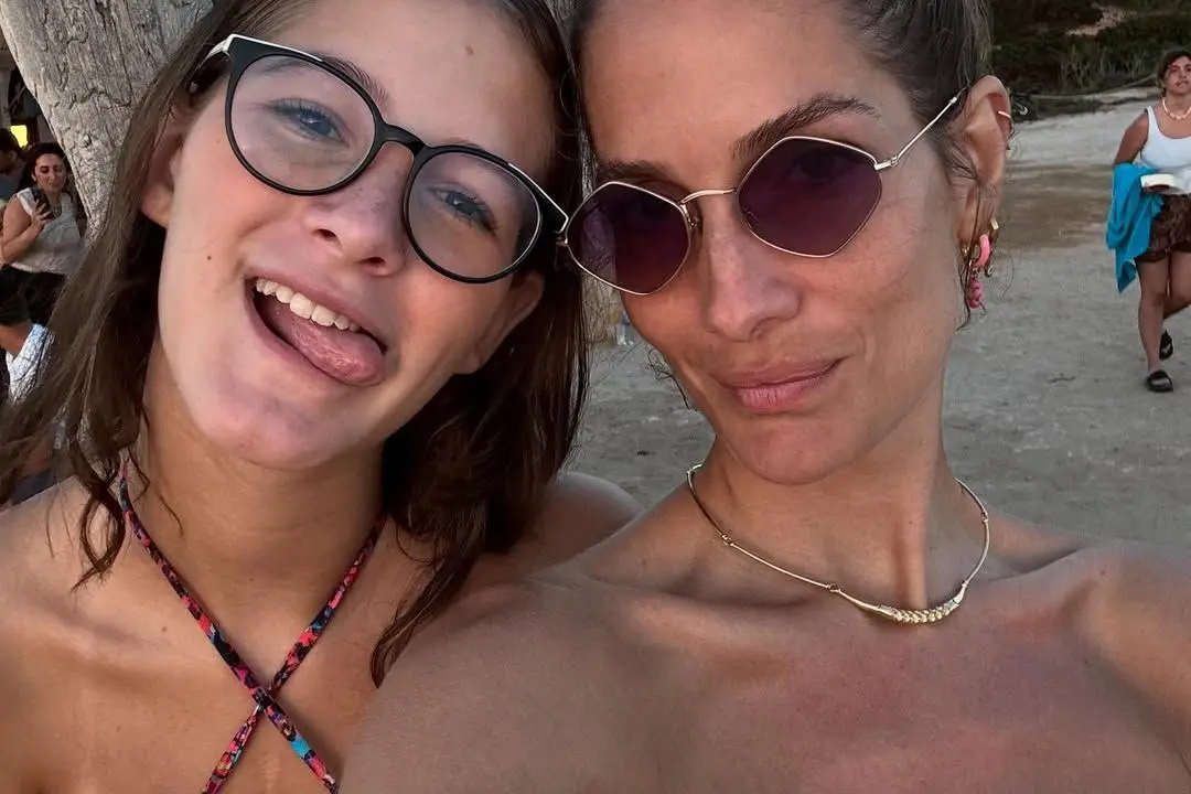 Imagem da notícia Schynaider Moura agradece apoio após enterro da filha de 16 anos