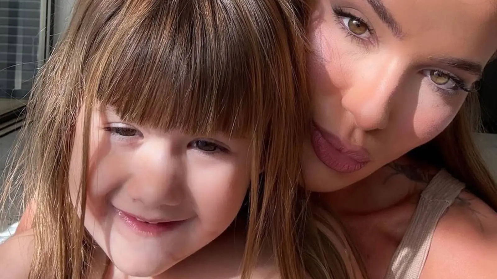 Imagem da notícia Filha de Virginia e Zé Felipe é hospitalizada em São Paulo