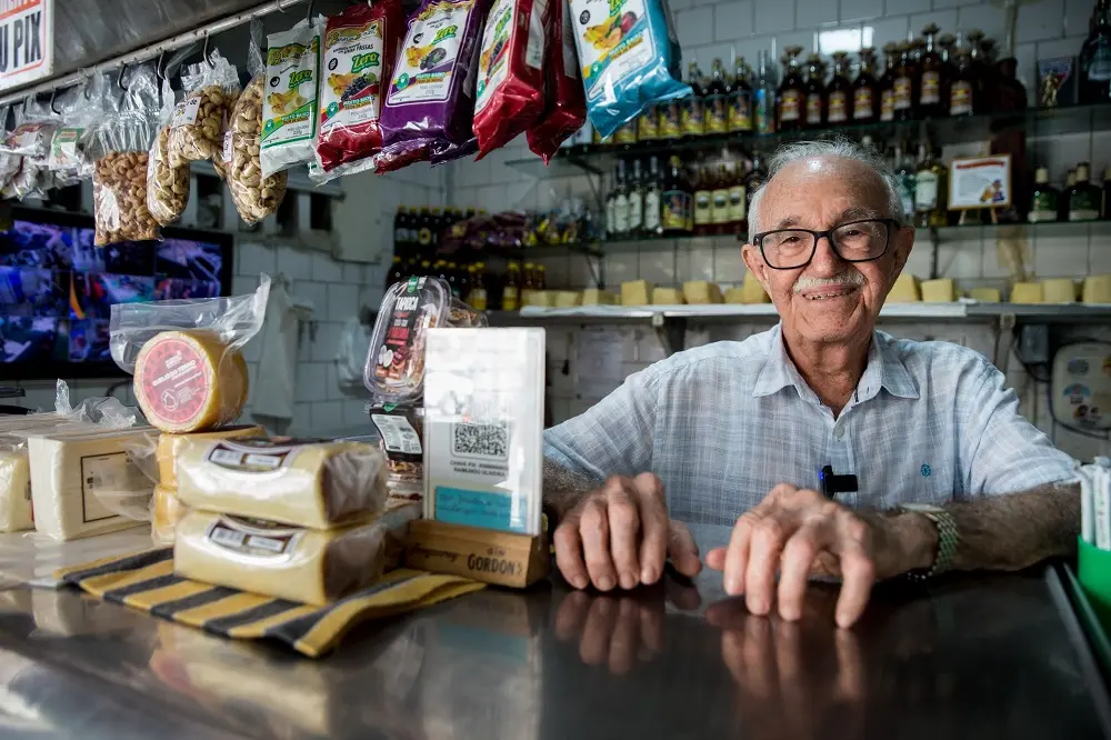 Imagem da notícia: Aos 90 anos, Raimundo do Queijo é patrimônio vivo do Centro de Fortaleza