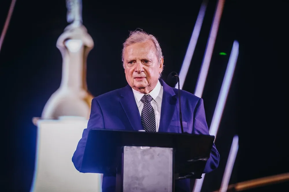 Tasso Jereissati discursou em nome dos quatro homenageados com o Troféu Sereia de Ouro 2025