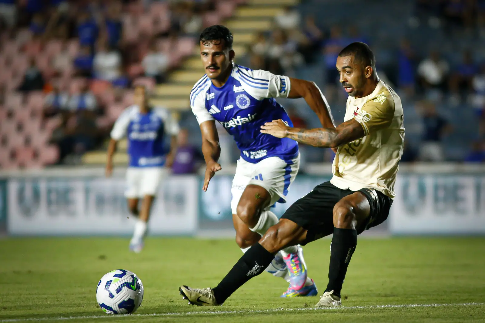 Imagem da notícia Vasco x Cruzeiro pelo Campeonato Brasileiro: veja horário, onde assistir e palpites