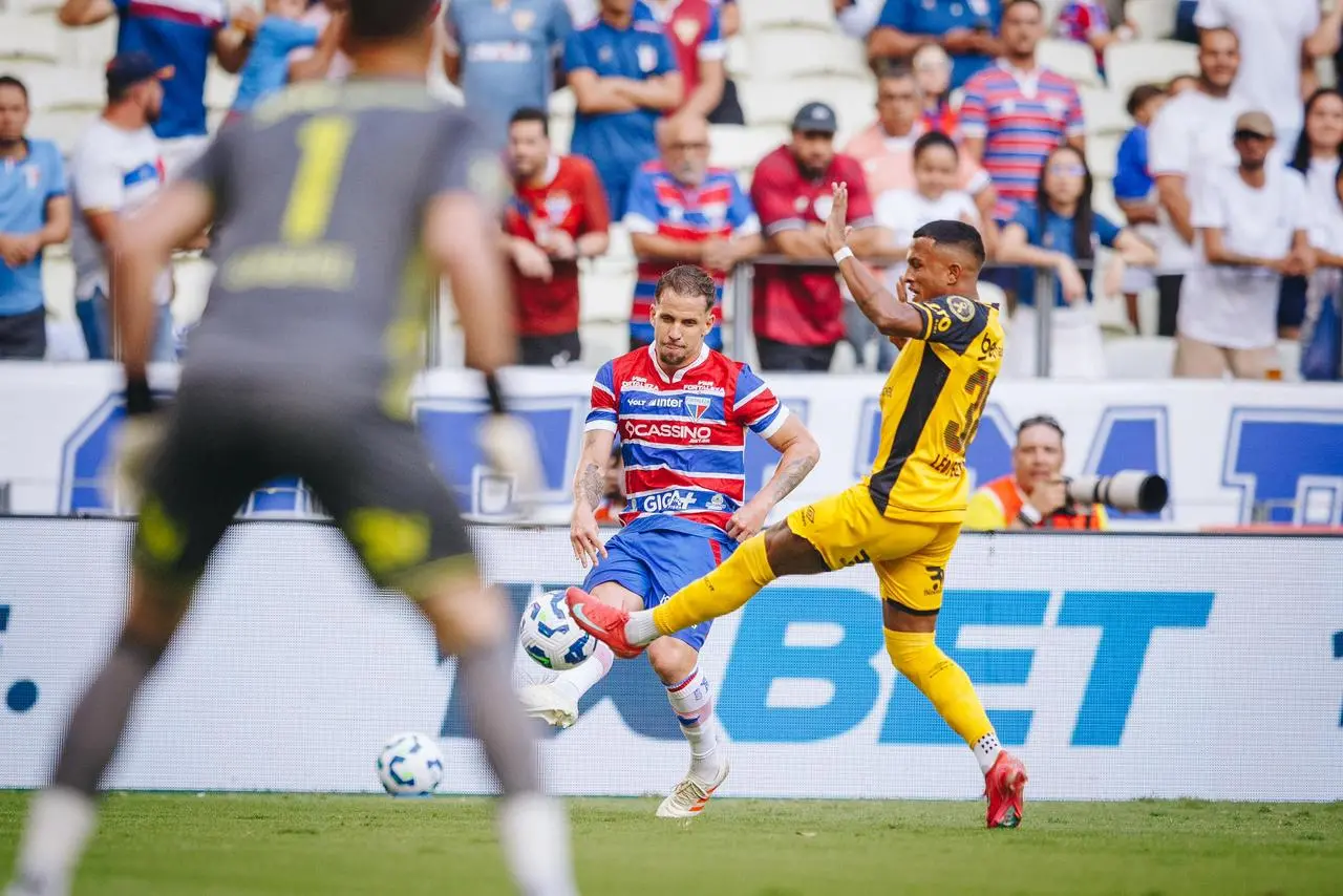 Imagem da notícia ‘Pelo amor de Deus, vamos lotar’, pede Lucas Sasha para Fortaleza x São Paulo