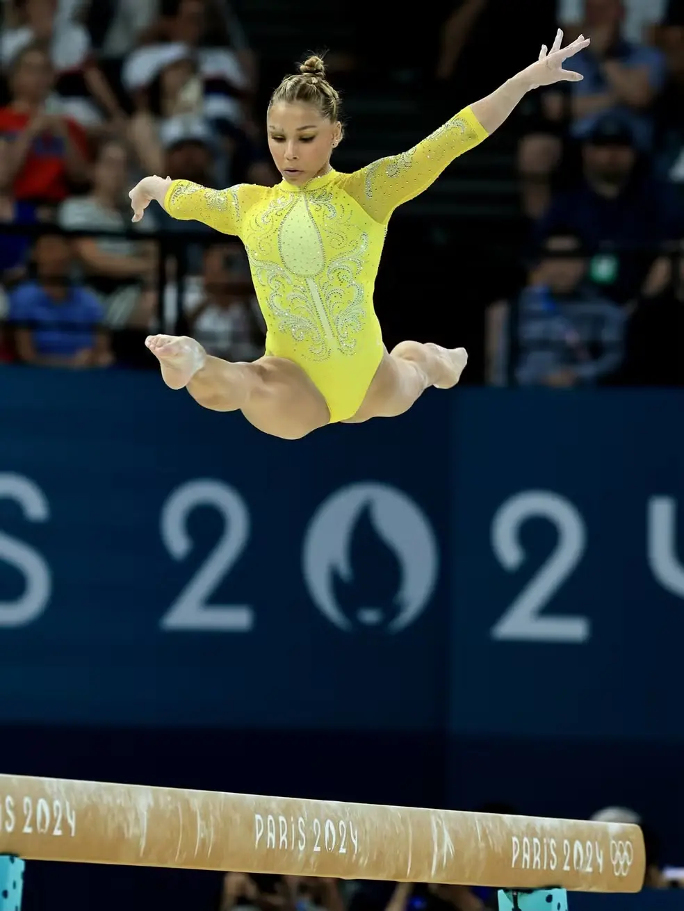 Imagem da notícia Flávia Saraiva é ouro na trave na Copa do Mundo de ginástica