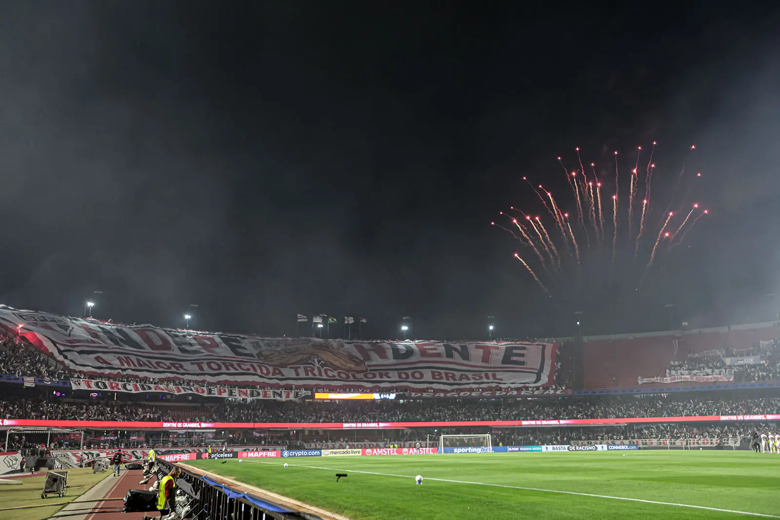 Imagem da notícia Principal organizada do São Paulo fará protesto em jogo contra o Ceará no Morumbis