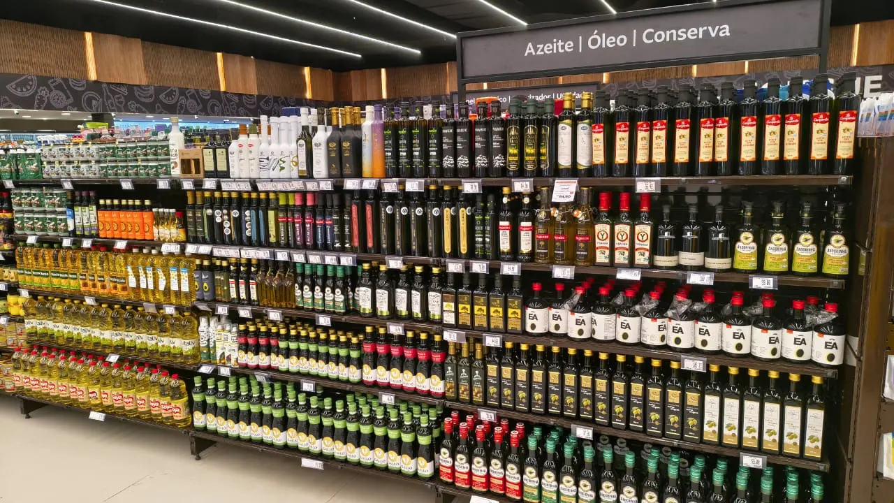 Imagem da notícia: Azeite de oliva fica até 15% mais barato em Fortaleza; vejas novos preços