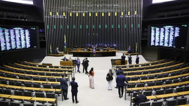 Imagem da notícia Projeto que amplia isenção do Imposto de Renda deve ser votado nesta quarta (1º)