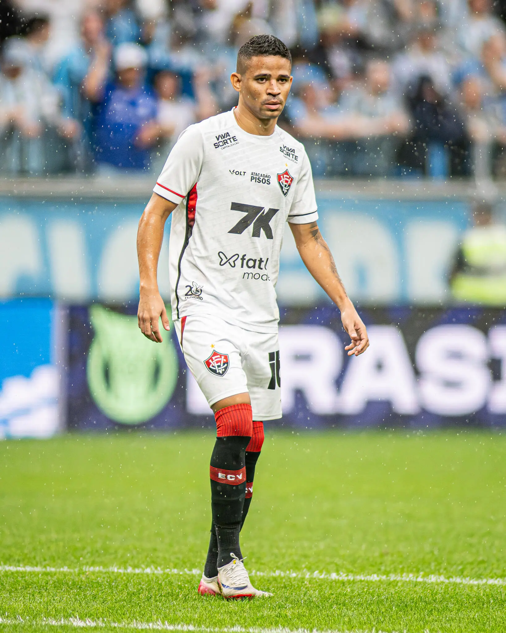 Imagem da notícia Vitória tem retornos de titulares contra o Ceará na Série A; veja provável escalação