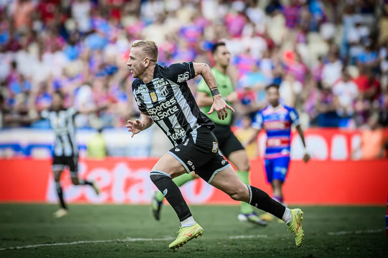 Imagem da notícia Pedro Henrique é o jogador do Ceará que precisa de menos minutos para marcar gols na Série A