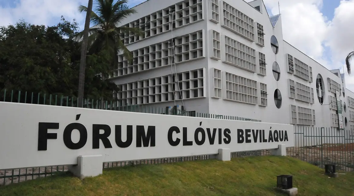 Imagem da notícia: Líder do CV que ordenou morte de jovem após homicídio em 'brincadeira' de 'roleta russa' vai a júri