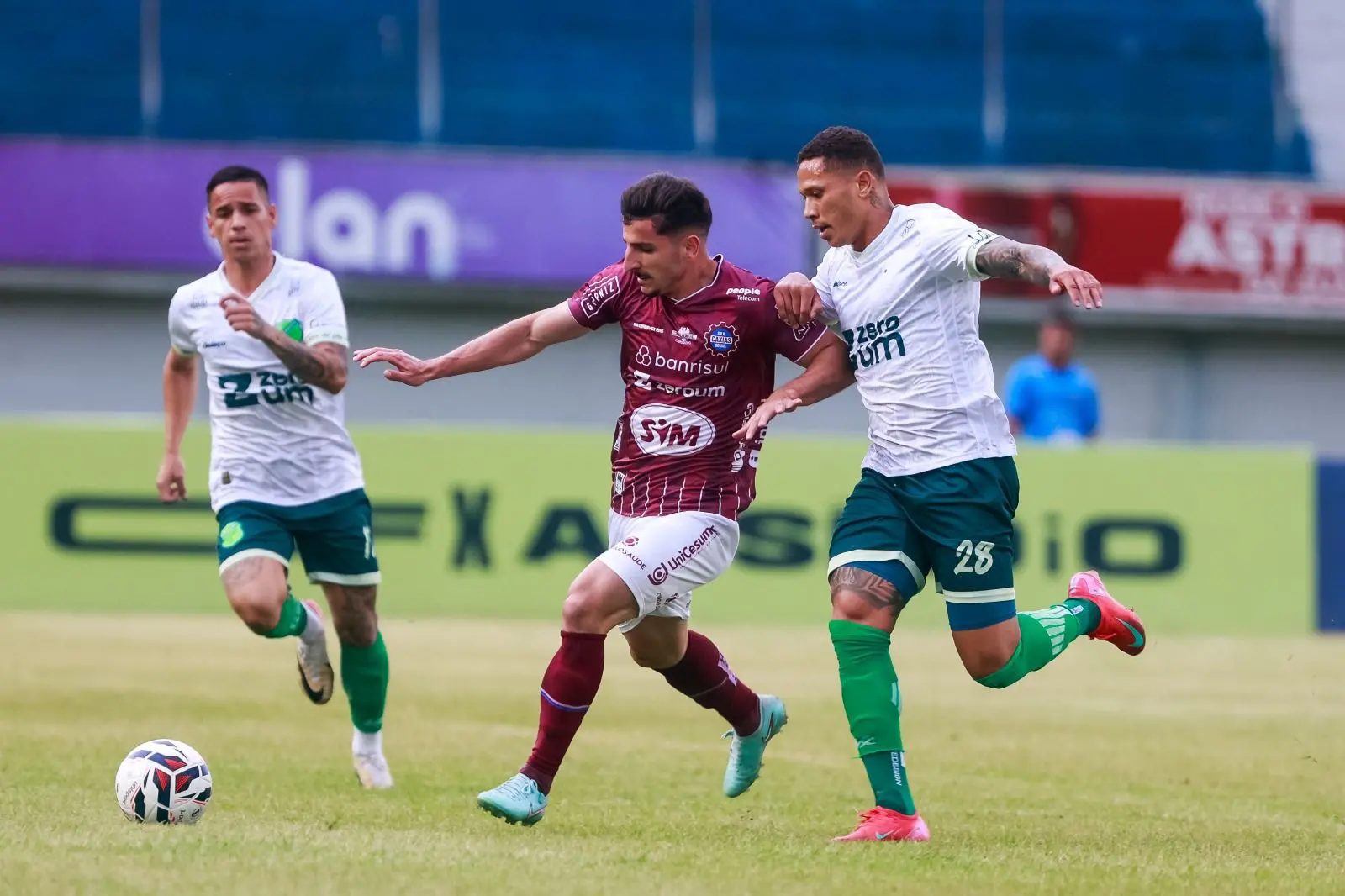 Imagem da notícia Floresta busca empate diante do Caxias, mas adia sonho de acesso à Série B