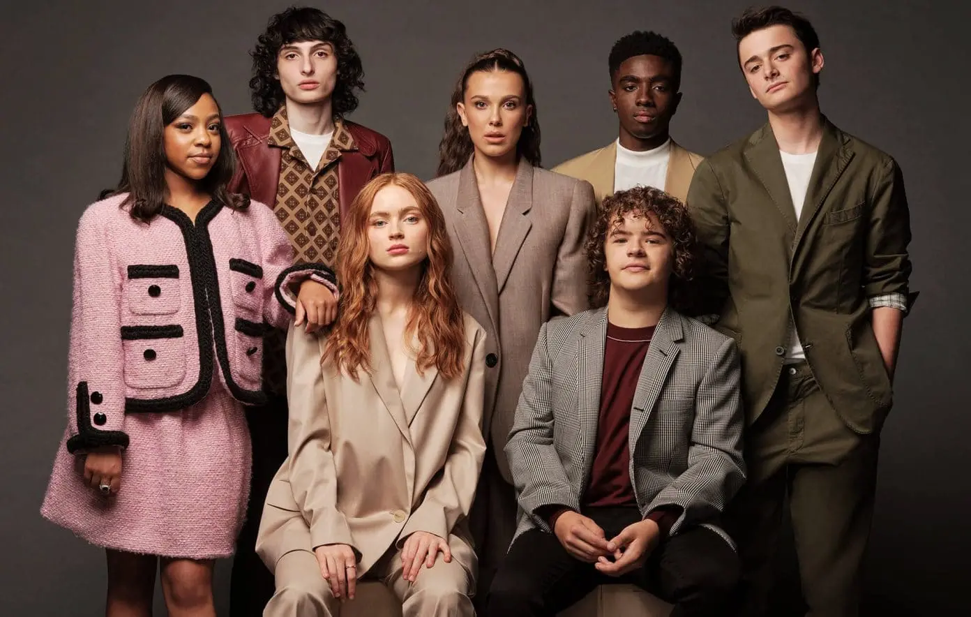 Imagem da notícia: Final de Stranger Things chega a Netflix em dezembro, veja antes e depois do elenco