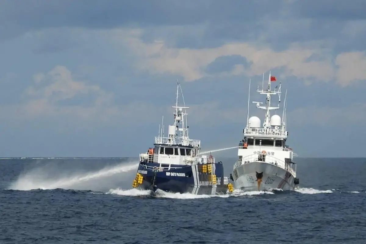 Imagem da notícia China e Filipinas trocam acusações após colisão entre navios