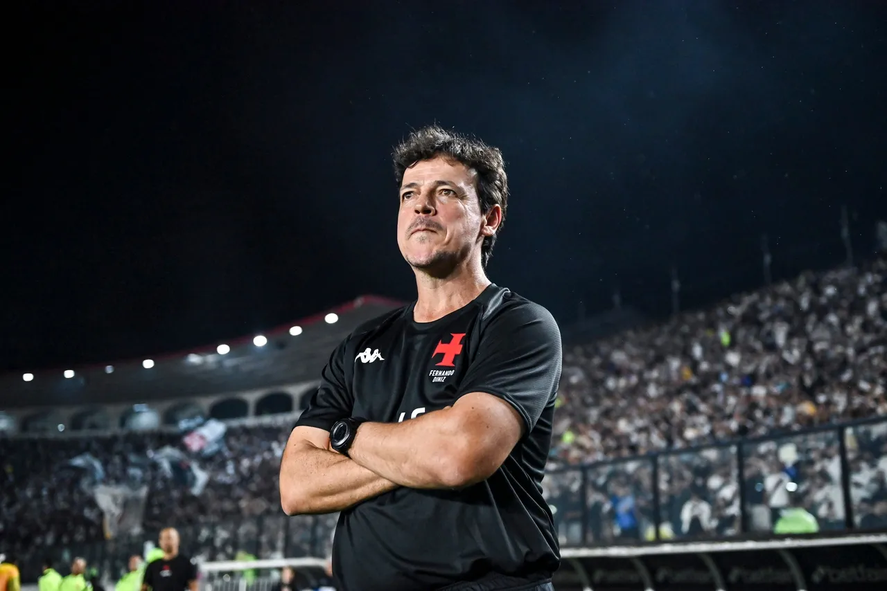 Fernando Diniz terá dois retornos contra Fortaleza