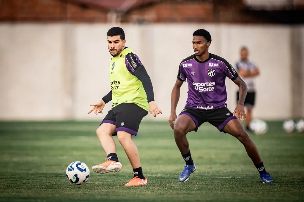 Imagem da notícia Ceará intensifica preparação para duelo contra o Sport com treino tático