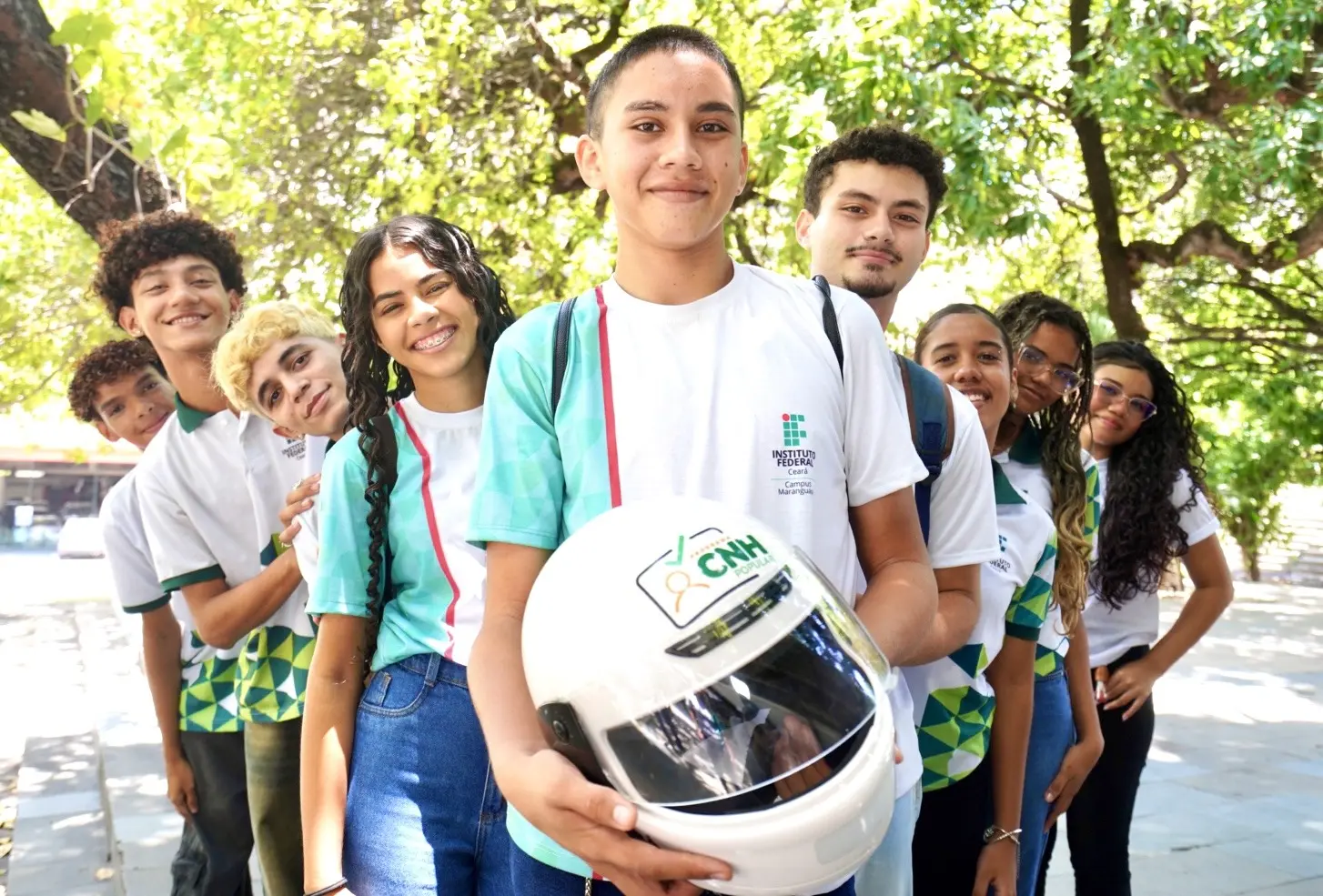 Imagem da notícia: Universitários e alunos de cursos técnicos públicos do CE podem solicitar a CNH Popular