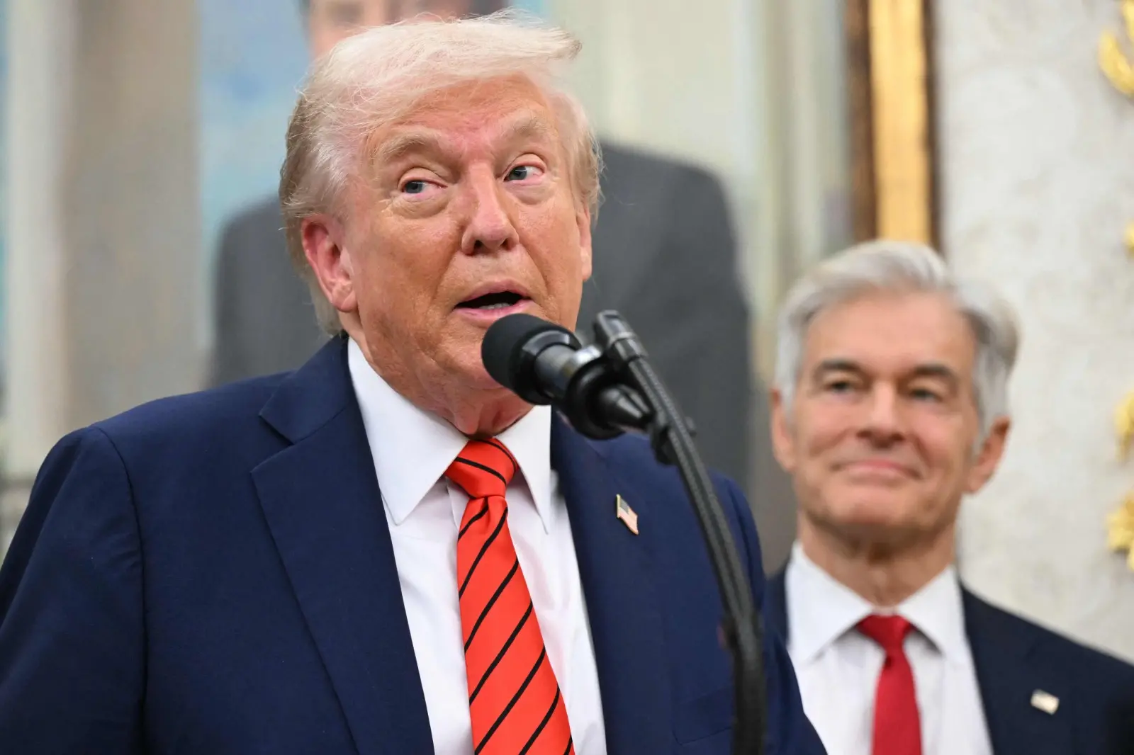 Imagem da notícia Trump admite ter autorizado CIA a realizar 'operações letais' na Venezuela