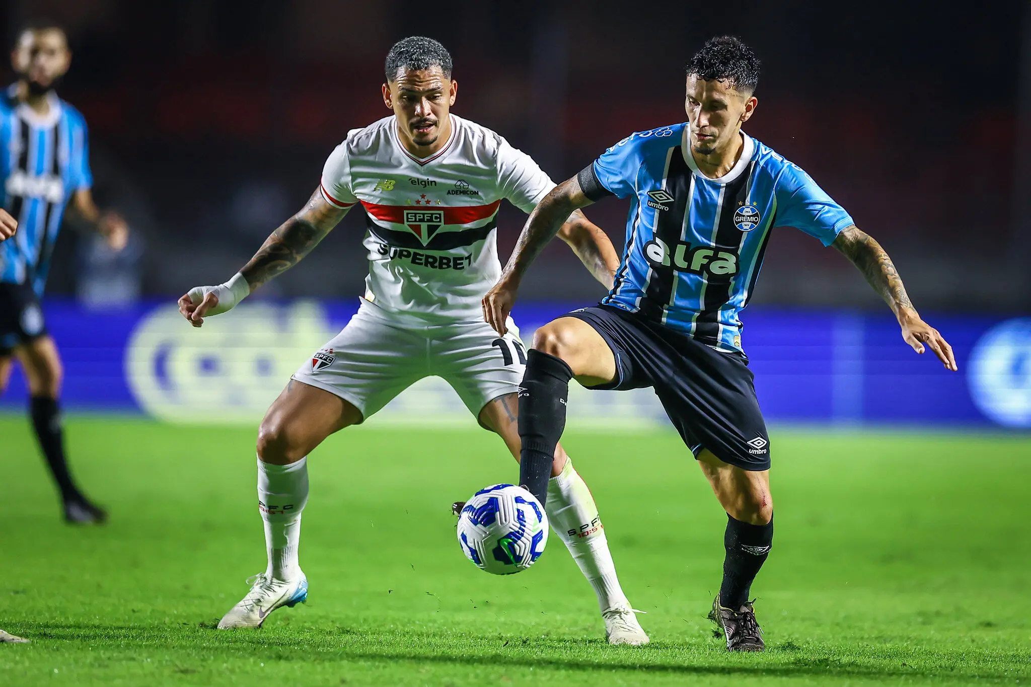 Imagem da notícia Grêmio x São Paulo pelo Campeonato Brasileiro: veja horário, onde assistir e palpites