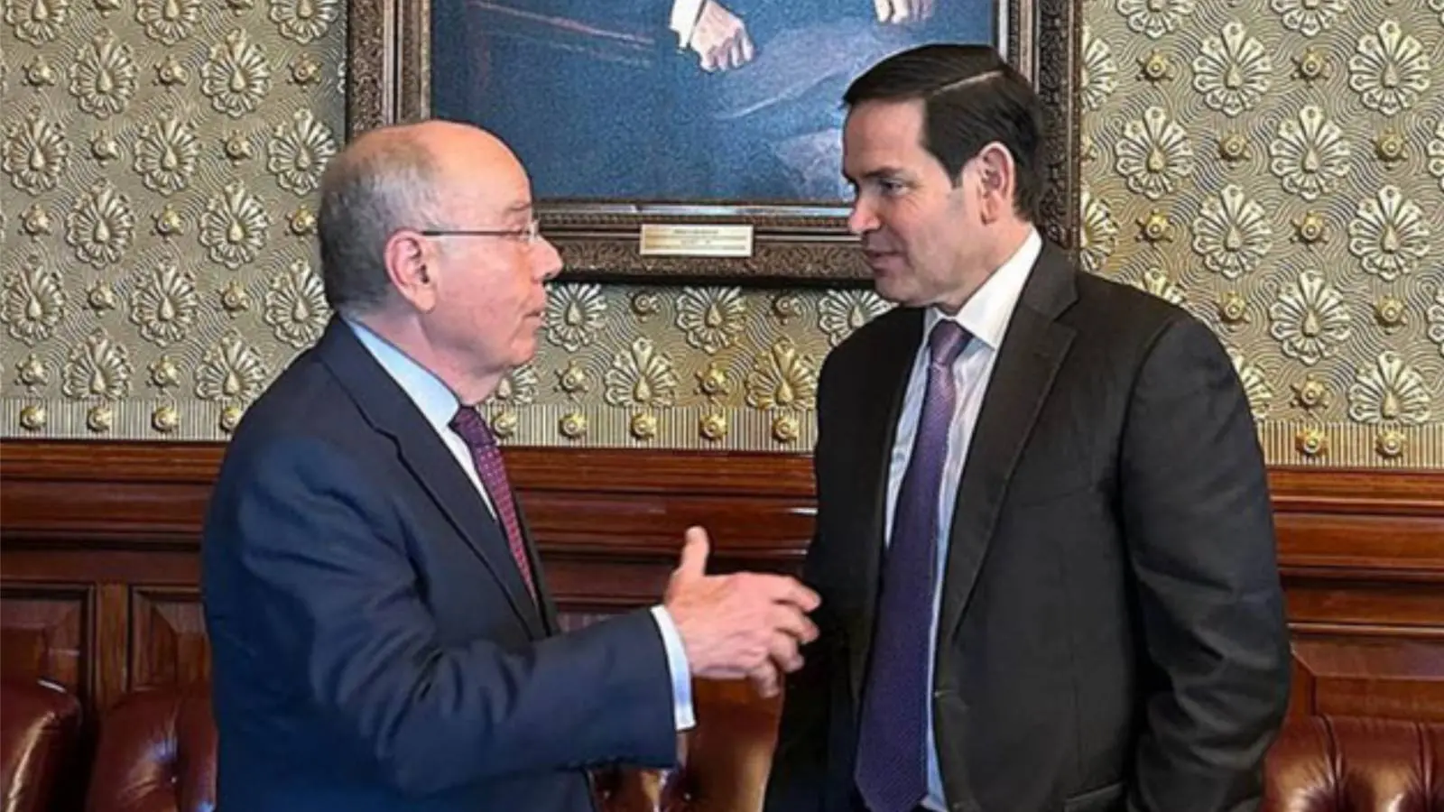 Imagem da notícia Mauro Vieira e Rubio trocam telefones para manter negociação