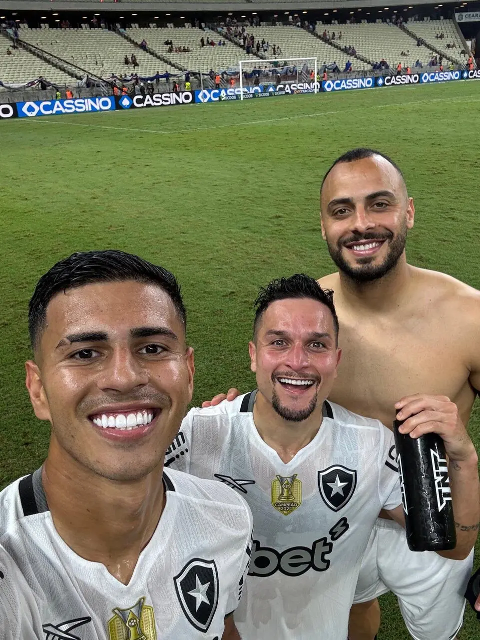 Imagem da notícia Ceará ainda pode lucrar com trio de joias da base que está no Botafogo; entenda
