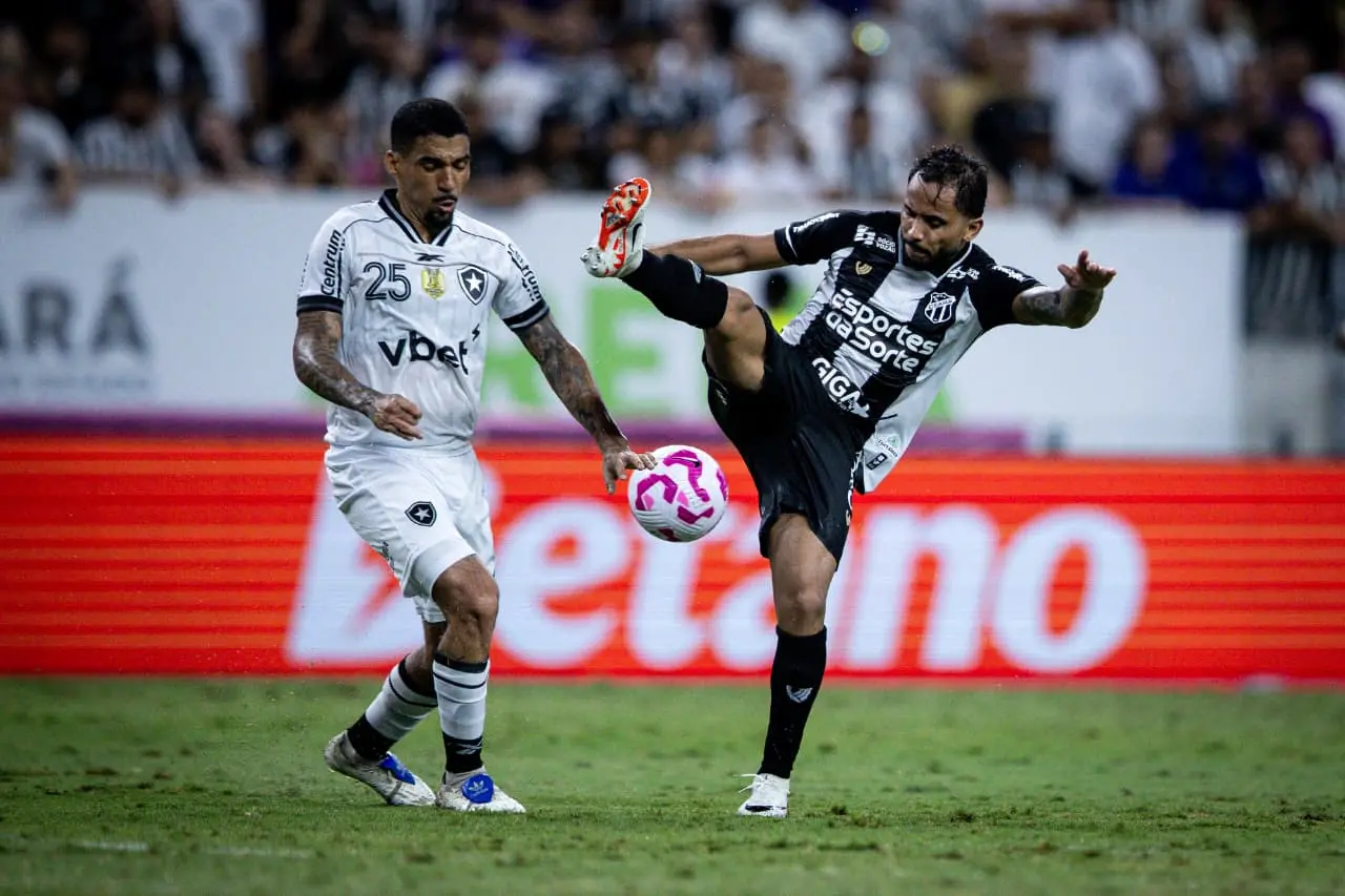 Imagem da notícia: Ceará perde para o Botafogo no Castelão e cai pra 13ª colocação na Série A