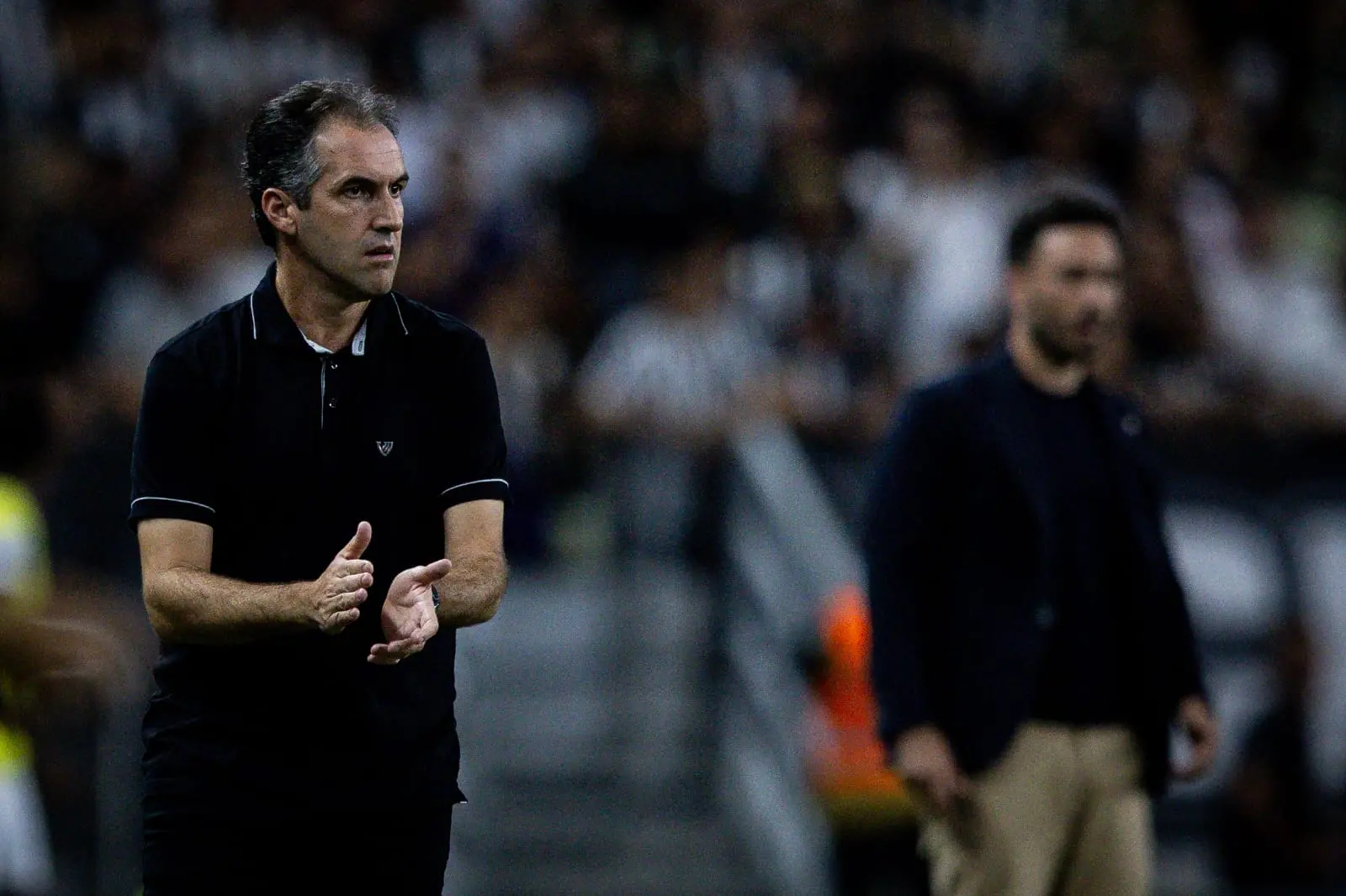 Imagem da notícia: Léo Condé após derrota do Ceará para o Botafogo na Série A: ‘sinal de alerta ligado’