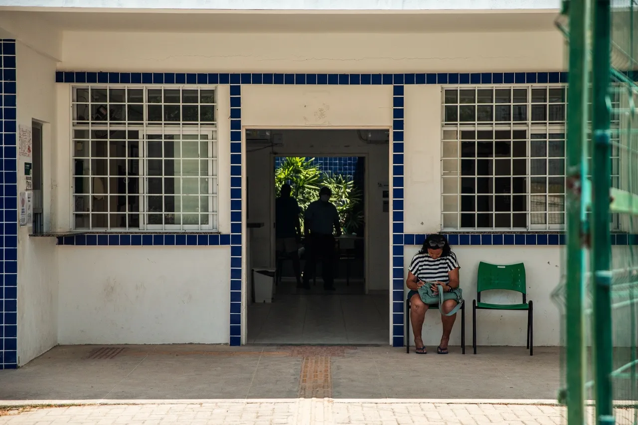 Falta de profissionais suficientes para dar conta da demanda nos Caps de Fortaleza é uma das principais reclamações de usuários.