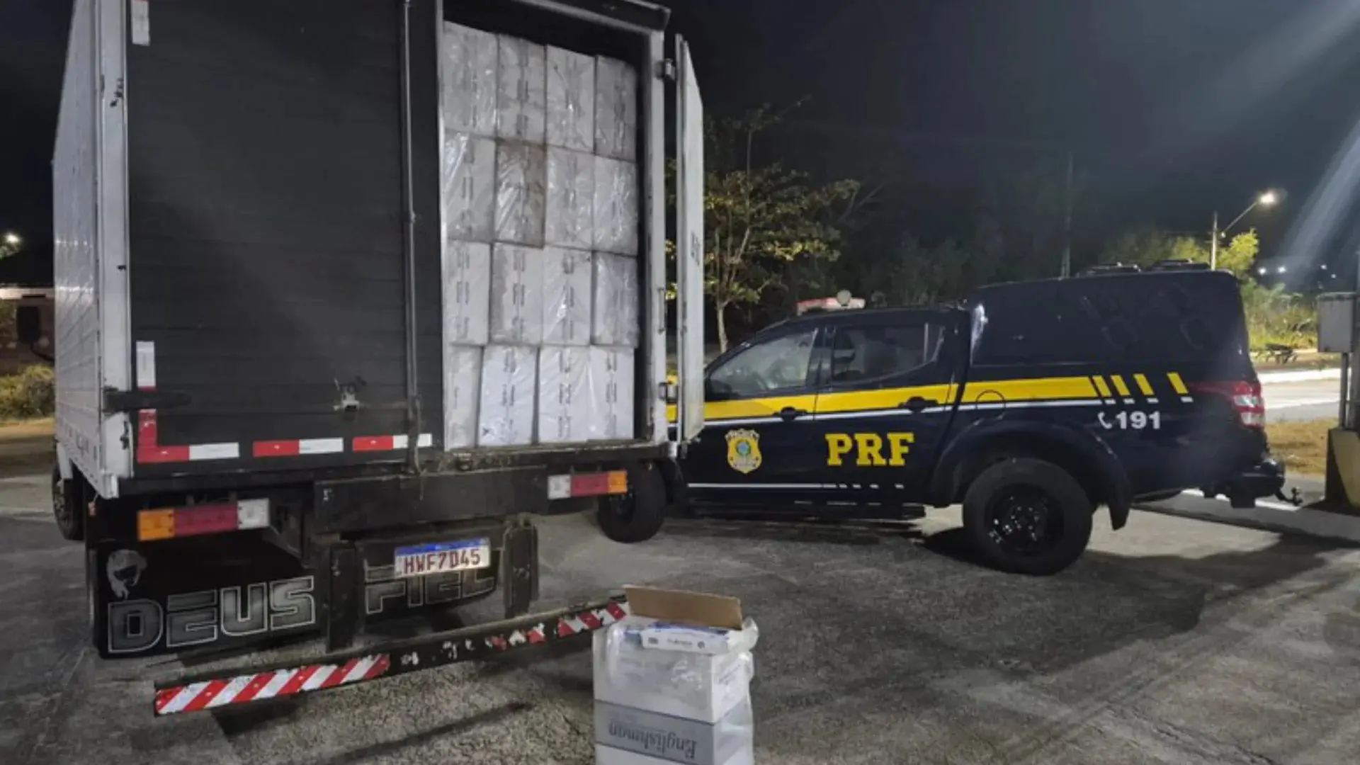 Imagem da notícia: PRF apreende 128 mil cigarros contrabandeados em Eusébio